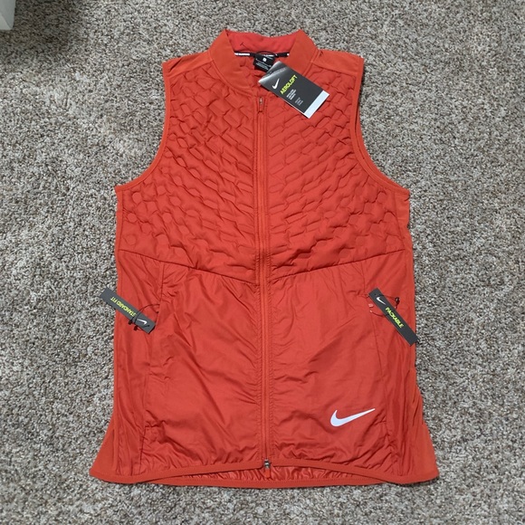 nike running aeroloft vest